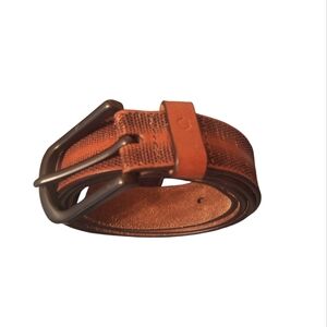 Johnston & Murphy Mens Genuine Leather Belt Size 40 Slightly Textured Used